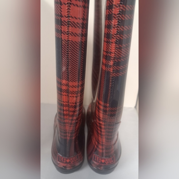 143 Girl Womens 9 Red Navy Rubber Rain Boots Knee High Buffalo Plaid - Picture 4 of 9